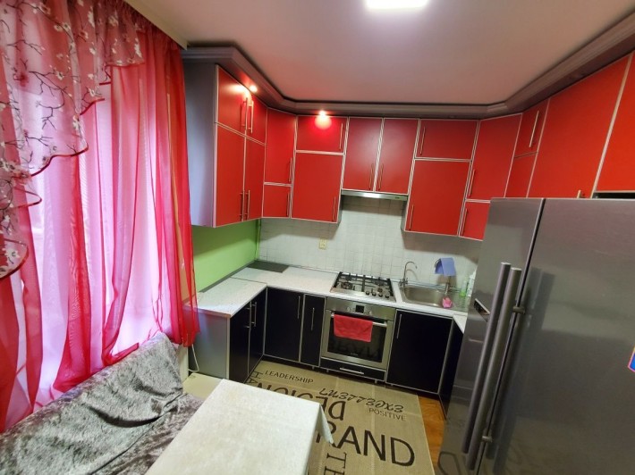 2к поруч Центру Є ВСЕ індивідуальне опалення ! - фото 1