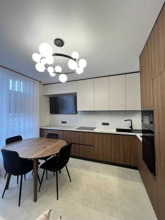 Перша здача! Ексклюзивна 2 кім. квартира біля озера в ЖК"MANHATTAN" - фото 1