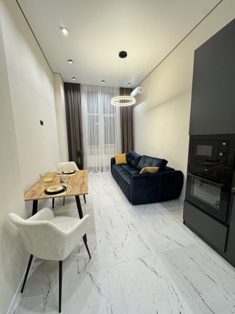 Здам Євро 2к! ЖК Центральний 2!Тепло є завжди.Ліфт працює без світла - фото 1