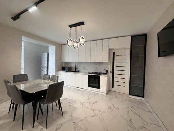 Оренда 2 кім. кв в центрі. Перша здача. Ивано-Франковск