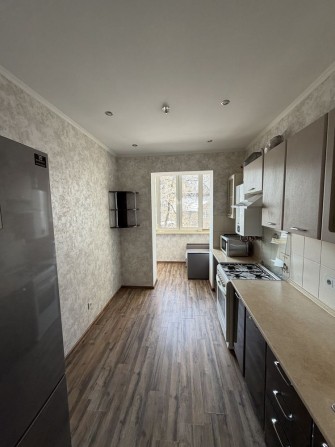 Здається у довгострокову оренду 1 кімнатна квартира - фото 1