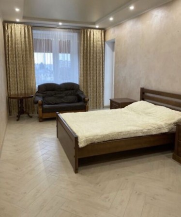 Вільна 1 к квартира біля Порт Сіті - фото 1