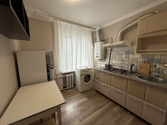 Оренда 1 кімнатної квартири  р-н податкової Луцк