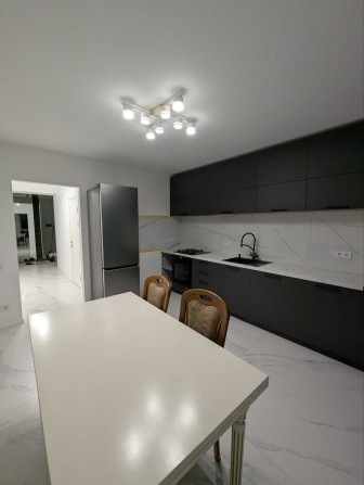 Оренда 2-х кімнатної квартири в новобудові в.Відродження. - фото 1