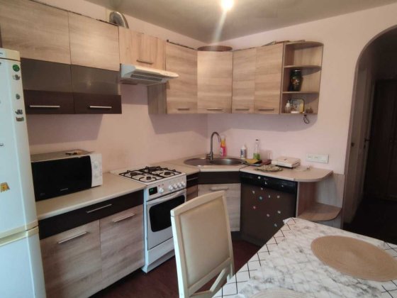 Пропонується до оренди трикімнатна квартира по вул. Кравчука Луцк