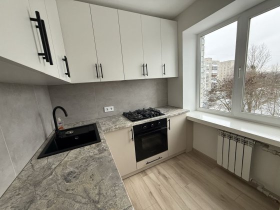 Оренда 3 кімнатної квартири р-н Відродження Луцк