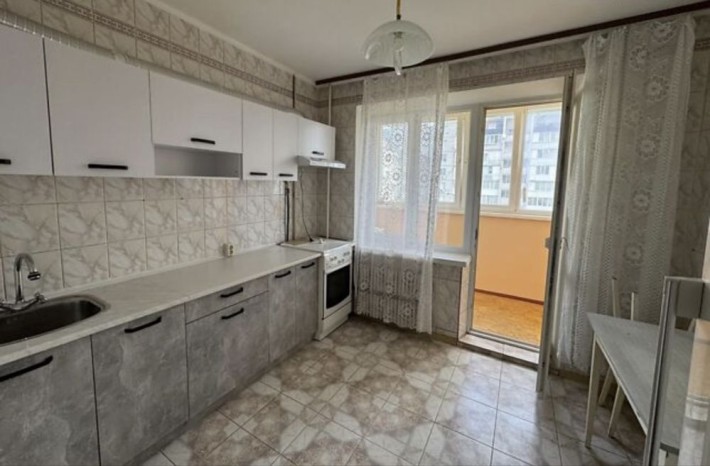 Оренда 2к кв на Озерній.Вул Кармалюка.Укомплектована.9500+кп - фото 1