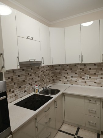 Сдаю 3 х + кімнатну квартиру в Ірпені біля центрального парку - фото 1