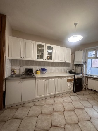 Оренда 3 кім. кв Індивідуальне опалення. Пасічна - фото 1