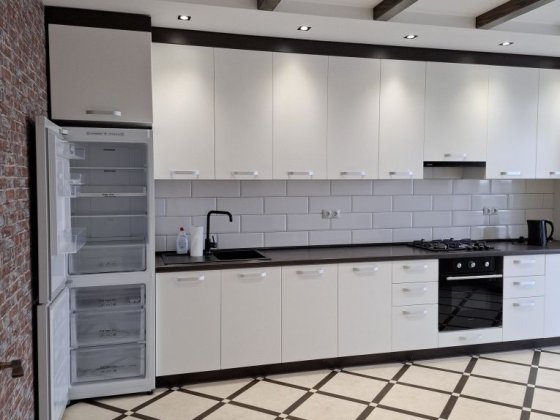 Оренда без комісії Власник  центр Мельника 10 Ивано-Франковск