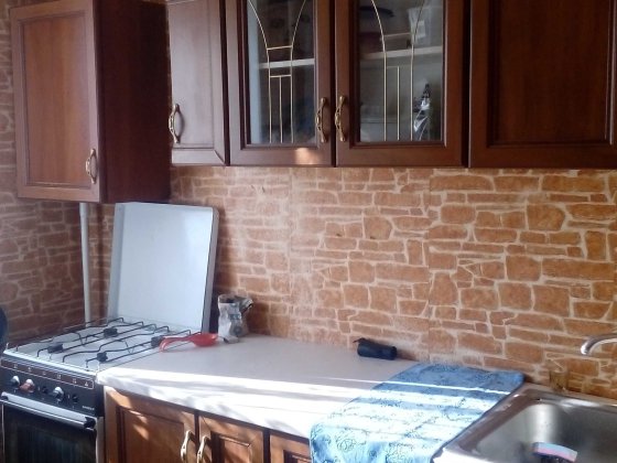 Здається біля центру пів дома . ТІЛЬКИ ДЗВОНИТИ Хмельницький