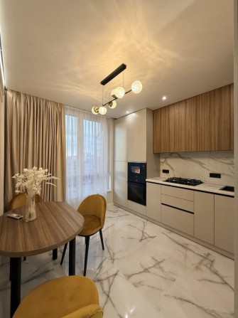 Здаю 1 кімнатну квартиру в центрі міста ЖК Family Plaza - фото 1