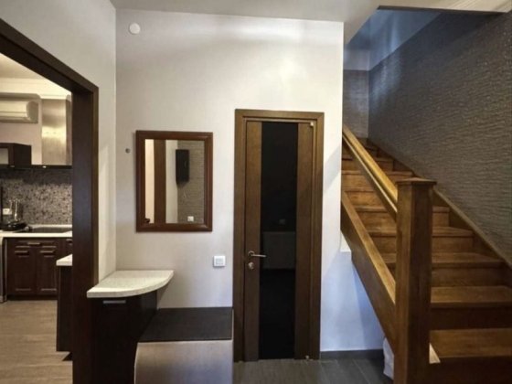 Стометрівка. Вартість з комунальними. Затишна діорівнева квартира Івано-Франківськ