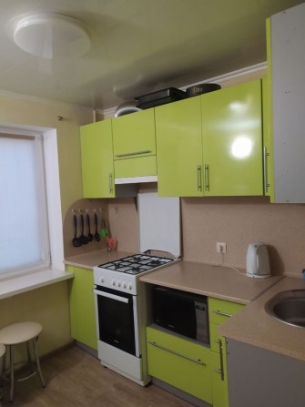 Сдаю 2 кімнатну квартиру 17 квартал Сергія Колачевського - фото 1