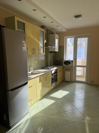 Квартира біля Центрального парку.  Газове опалення! - фото 1