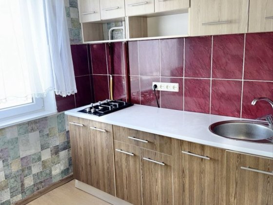 1 кімнатна на Соц місті вулиця Матусевича Кривой Рог