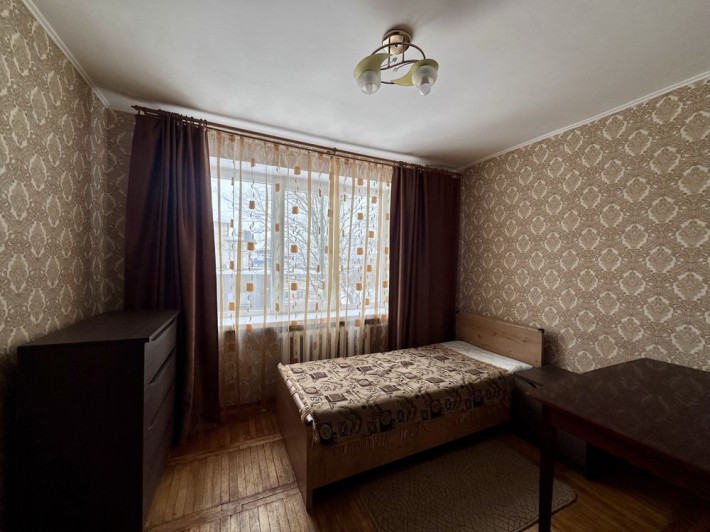 Оренда 3-кімнатної квартири біля Гостинця - фото 1