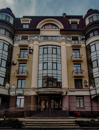 Центр міста Сонячний парк - фото 1