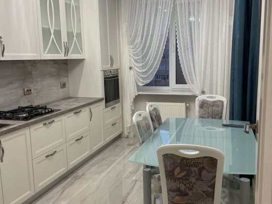 Здається сучасна 2х кімн квартира  в районі Порт Сіті Луцк