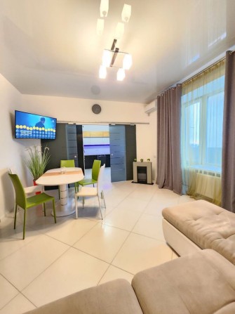 Оренда класної 3-кімнатної квартири вул. Гайдамацька - фото 1