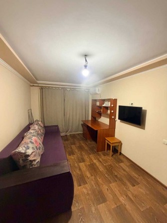 Оренда однокімнатної квартири в центрі міста!! Вигідна ціна!! - фото 1