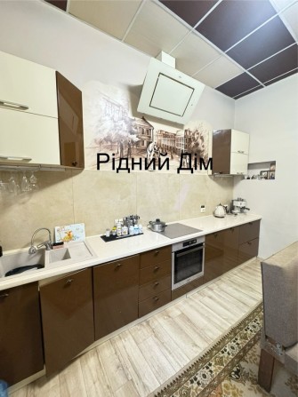 Довготривала оренда 3 кімнатної квартири в центрі, є сховище, сауна - фото 1