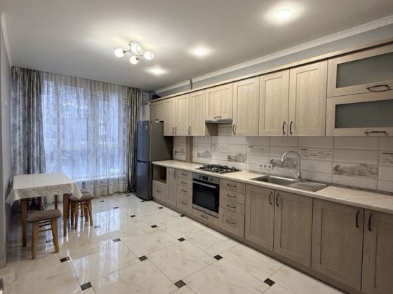 Здаю 2 кімнатну квартиру по вулиці Сорохтея Івано-Франківськ