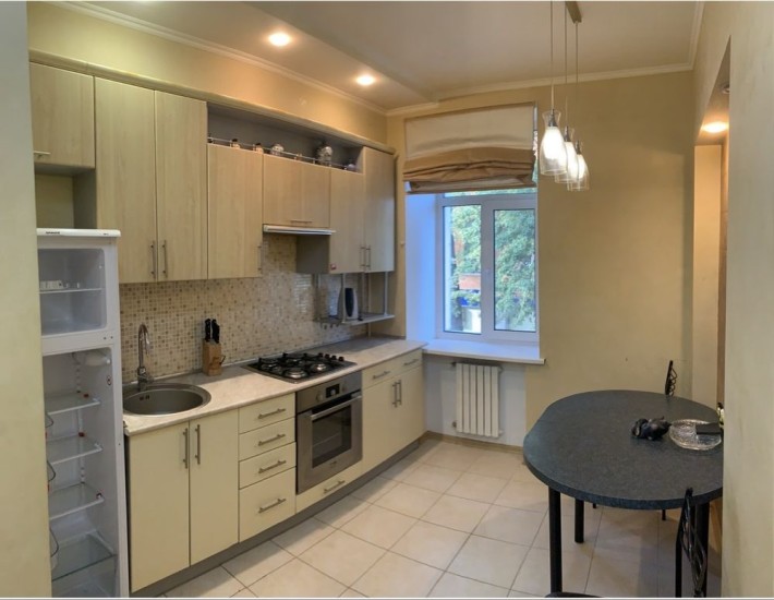 Центр, р-н каланчі, вул.Європейська,2 окремі кімн - фото 1