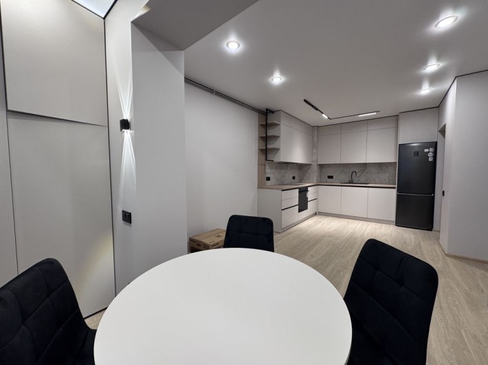 Перша здача 1-о кімнатна в новобудові! - фото 1