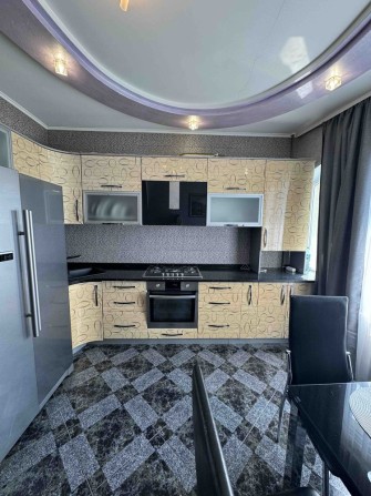 Оренда двокімнатної Богоявленська - фото 1