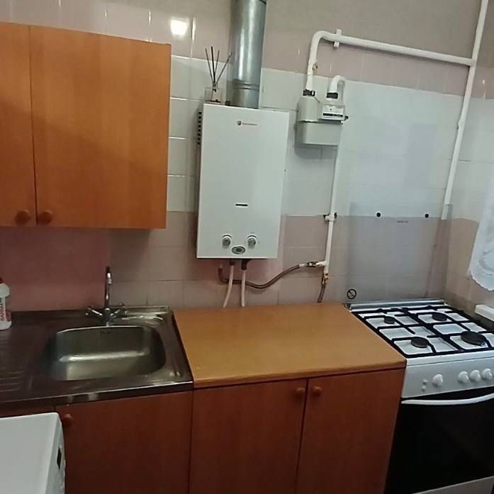 Поділ поруч з кафе Хуторок вільна - фото 1