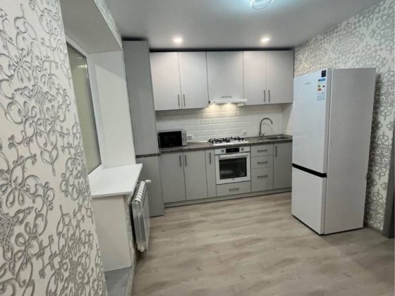 ТРЦ Київ . Здається 1-кімнатна квартира Полтава