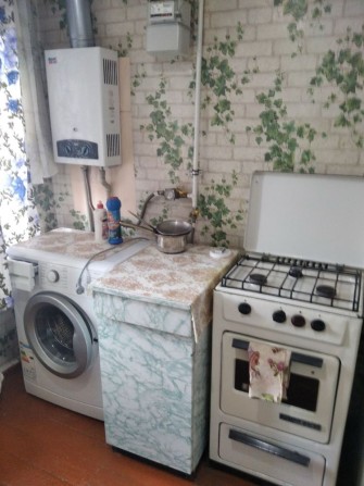 Поділ поруч зупинка вільна тепла квартира - фото 1