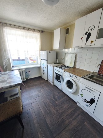 Оренда 3-кімн на Харківській 24 з меблями і технікою - фото 1