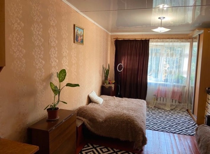 Кімната в сімейному гуртожитку 22 кВ.м. - фото 1