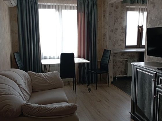 Сдам 2-х комнатную квартиру на 95кв Кривой Рог