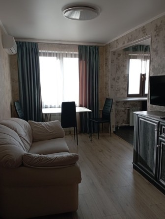 Сдам 2-х комнатную квартиру на 95кв - фото 1