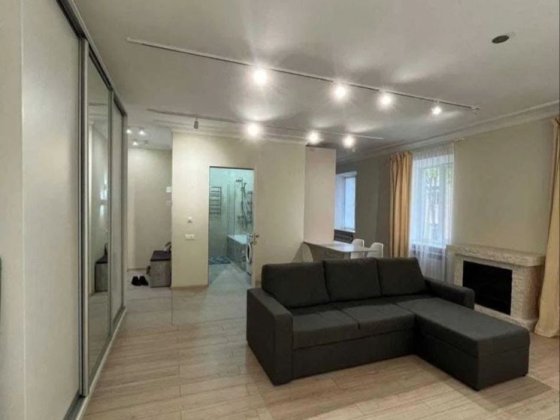 Березовий парк студія з ремонтом вільна Полтава