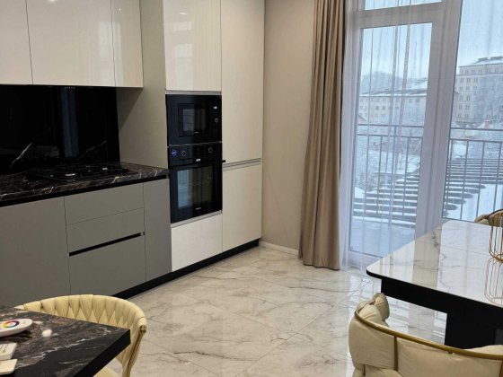 Оренда дизайнерської  квартири на Family Plaza Ивано-Франковск