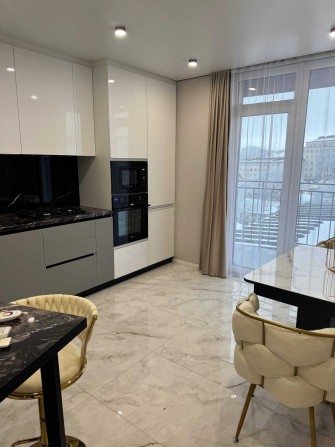 Оренда дизайнерської  квартири на Family Plaza - фото 1