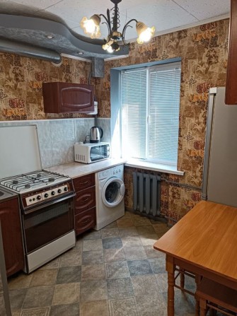 Оренда 2 кімнатної теплої квартири на Соц місті - фото 1