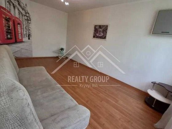 Оренда 4-х кімнатної квартири по Українській з автономним опаленням. Кривой Рог