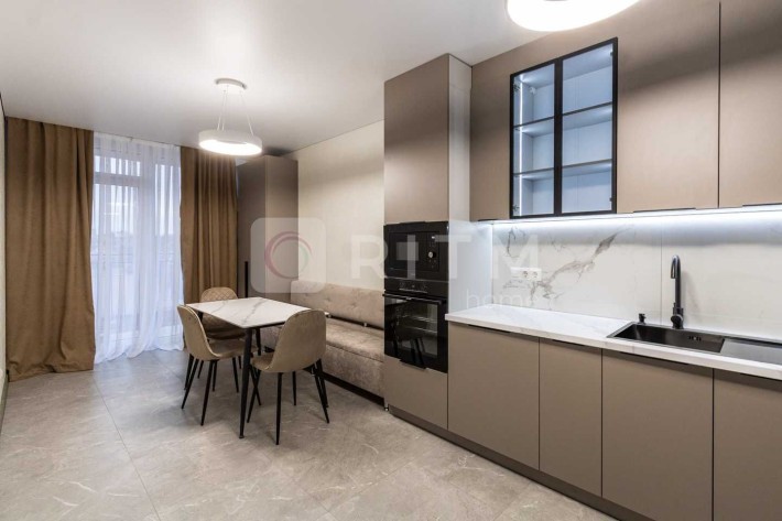 Оренда 2-кімнатної квартири (доукомплектується) в ЖК Family Plaza - фото 1