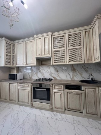 Оренда просторої 3 км квартири в парковій зоні - фото 1