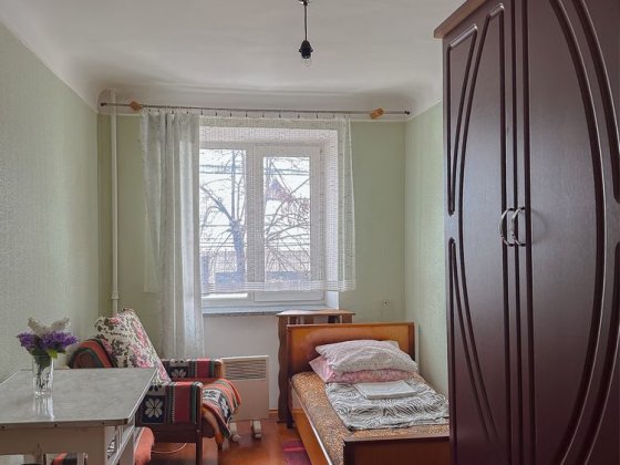 Оренда 3 кімнатної квартири в самому центрі міста, автономне опалення. Рівне