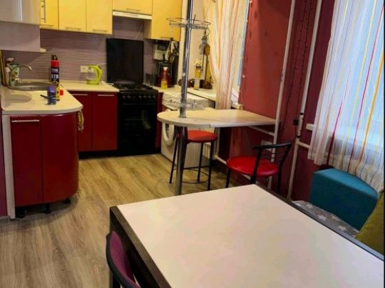 Сдам 2х.комнатную с ремонтом на Таврическом Херсон