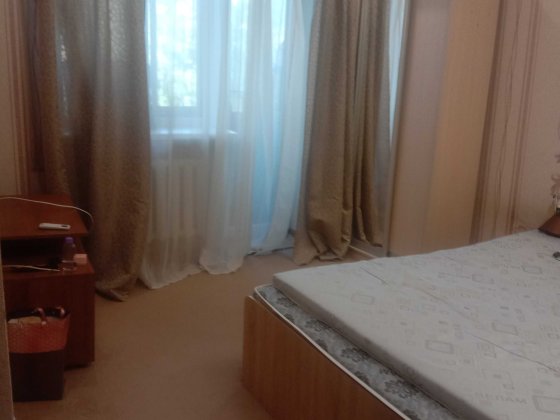 Сдам однокомнатную на ХБК,2/5 эт. Херсон