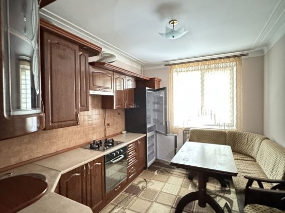 Здається простора 2к кв. вул. Мельника, 11а Ивано-Франковск