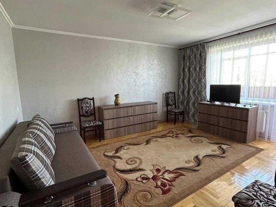 Оренда двокімнатної квартири вул. Переяславська центр міста Ивано-Франковск