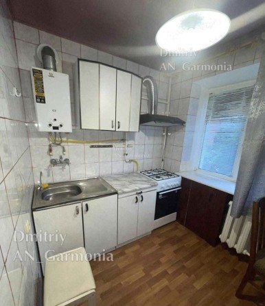 3-к Подол, ост. Оптика - фото 1